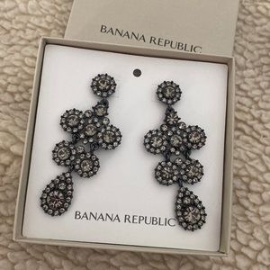Banana Republic fashion SPARKLE STONE dangle earrings NIB